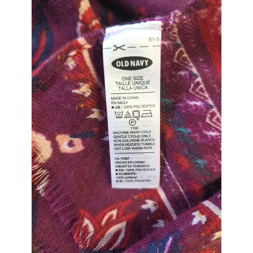 Old Navy Womens Red Floral Scarf Fringe Wrap 71x32 Polyester Knit Lightweight
